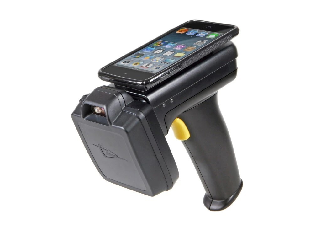 TSL 1128 UHF Reader with Apple iPod Touch2