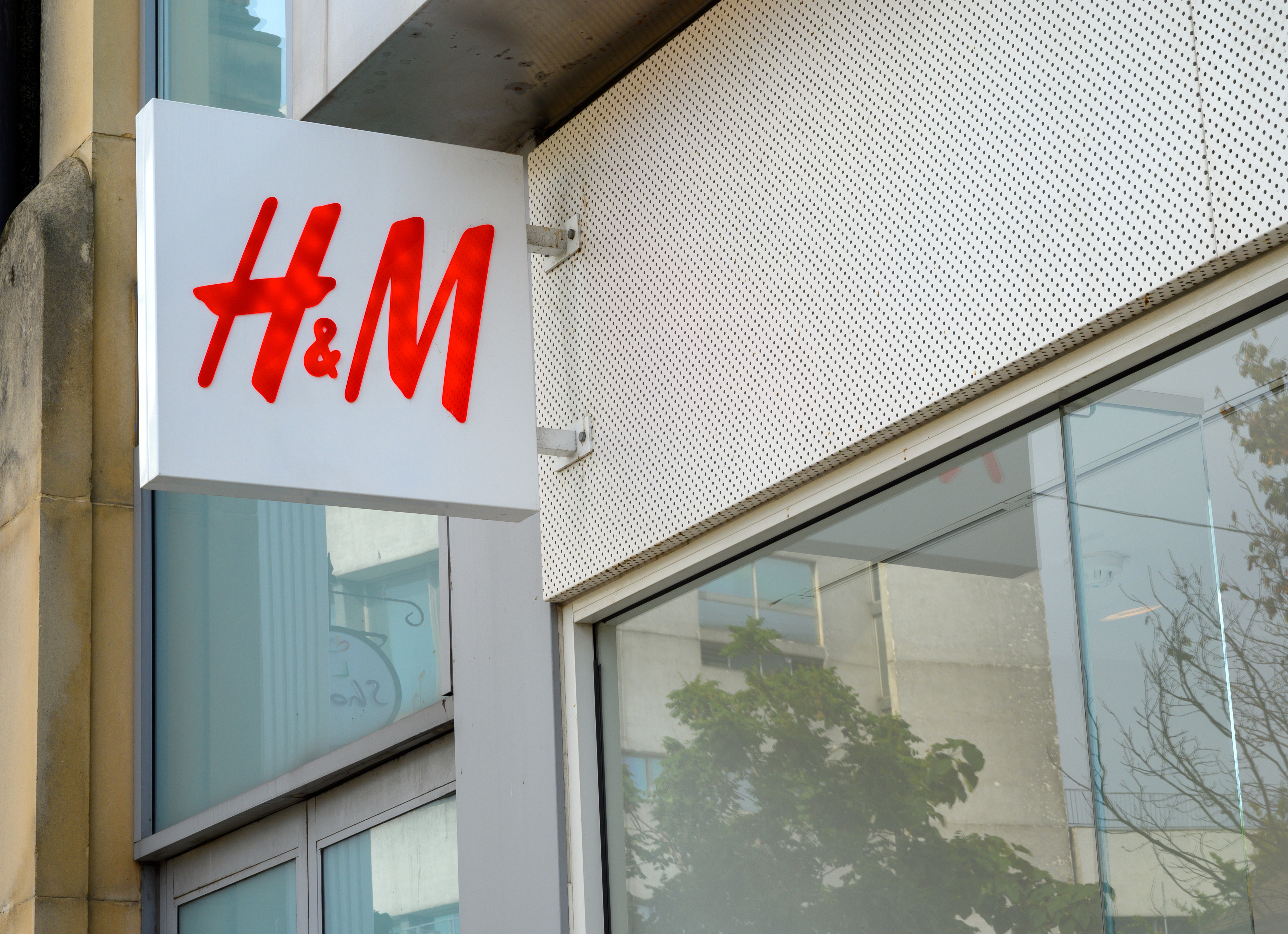 H&M Storefront